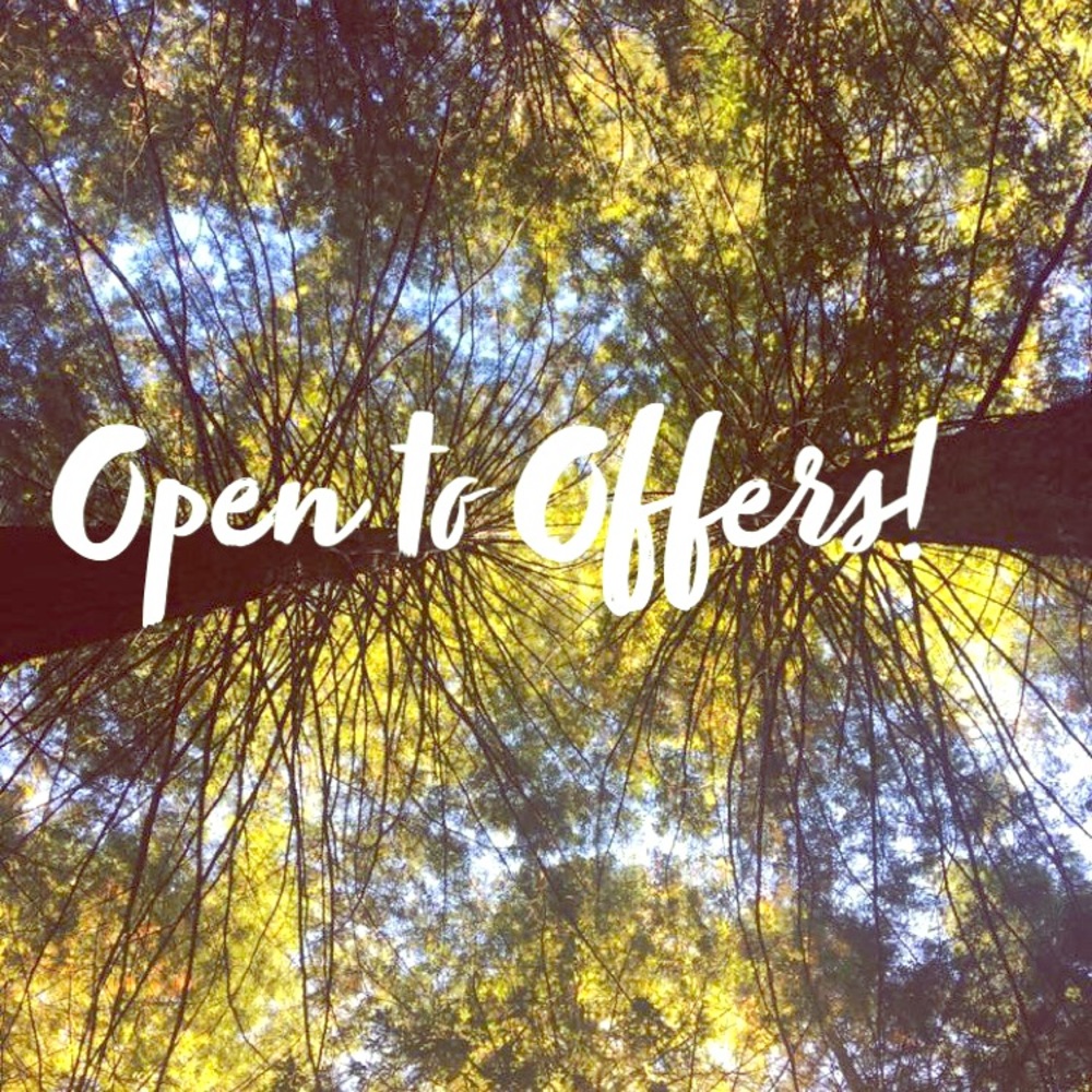Open to all resonable offers!! 💖